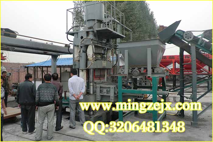 河南年產(chǎn)3000萬(wàn)全自動(dòng)制磚機(jī)